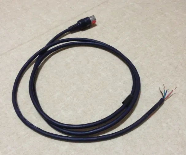 싹둑 자른 미디케이블